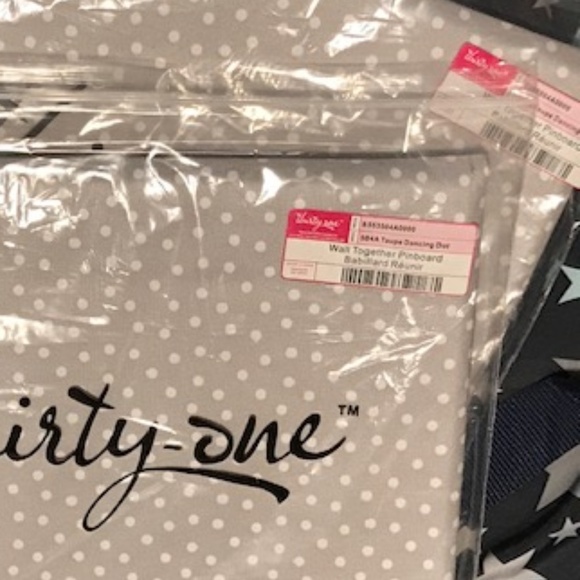 Thirty-One Wall Pinboard Taupe Dancing Dot - Picture 3 of 3